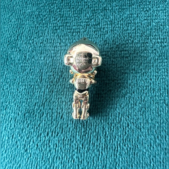 NWOT PANDORA x Star Wars Retired Droid C3PO Charm 769244C01 - Picture 11 of 14